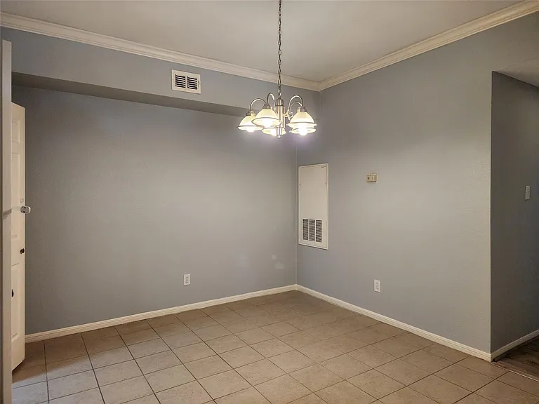 2255 Braeswood Park Dr #272 — Photo 5
