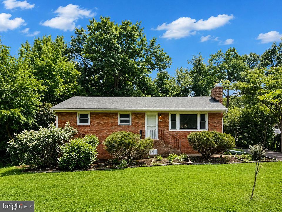 1st image of 8413 Rugby Rd