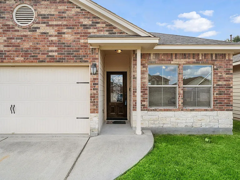 18319 Hillingdon Ln — Photo 5