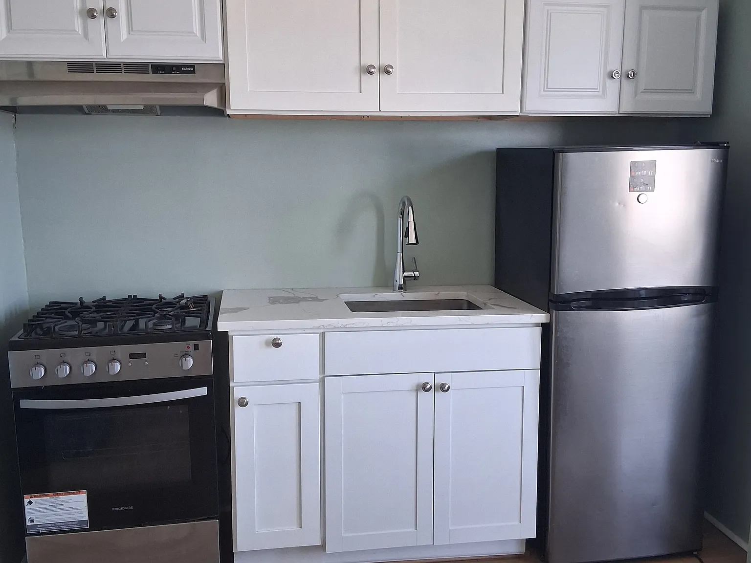 1 bed, $1,300 — Photo 3