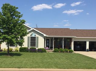 711 Platt Way, Hudson, IL 61748