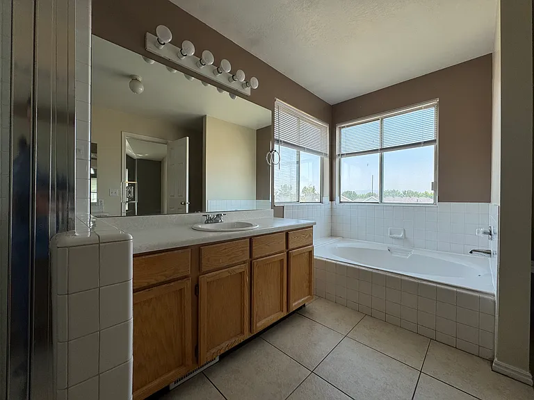 6088 S Marvelle Ct — Photo 7