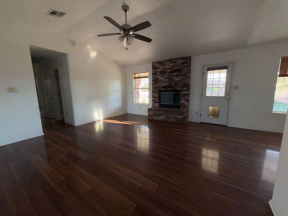 3rd image of 1359 Lindberg Ave
