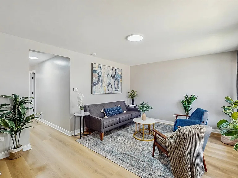 2701 S Hillock Ave #1 — Photo 2