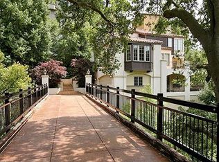 1138 Grand View Dr, Berkeley, CA 94705
