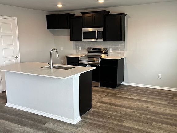 5th image of 230 SW 34th St Unit 311
