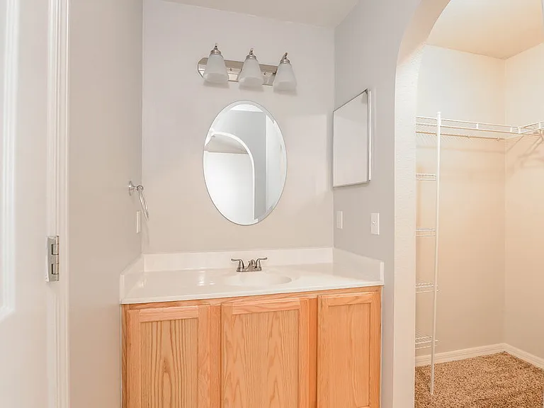 17026 Ongar Ct — Photo 9