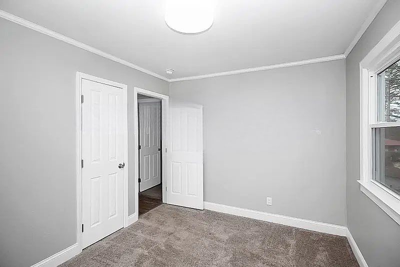 1st image of 612 Westwood Cir