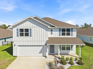 25 Riverwalk Ln, Freeport, FL 32439