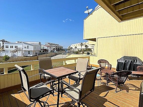 5th image of 8520 Gulf Blvd APT 36