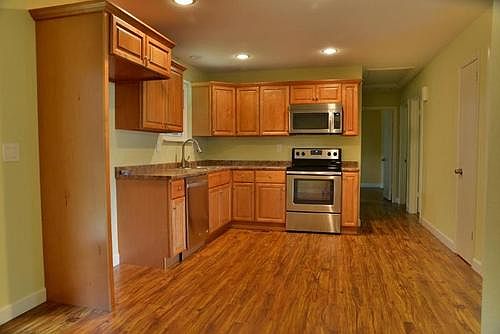 4th image of 614 Flintlock Dr