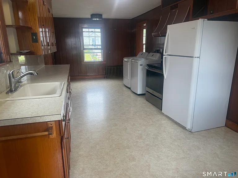 664 Noank Rd — Photo 10