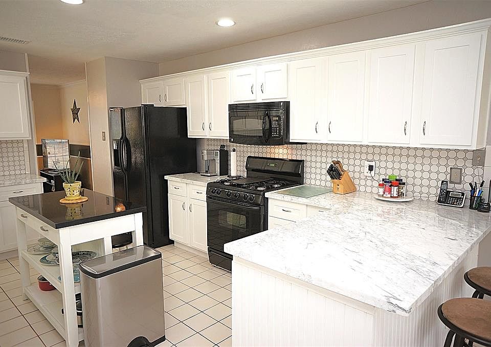 1st image of 16506 Crossfield Dr