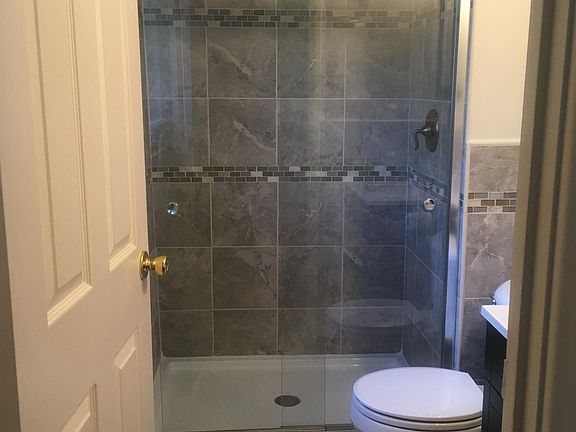 5th image of 1115 Orchard Lakes Dr