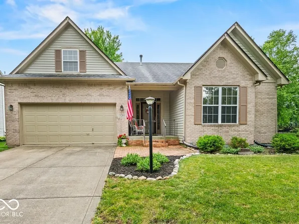 5281 Ivy Hill Dr, Carmel, IN 46033