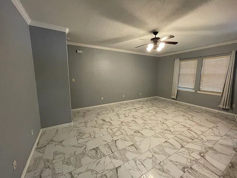 3317 Cullen Trl — Photo 3