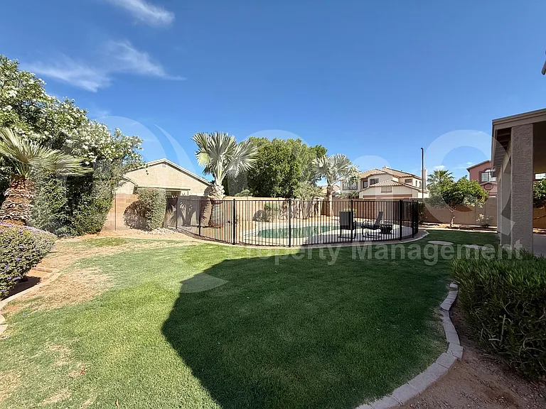 1445 S Park Grove Cir — Photo 31