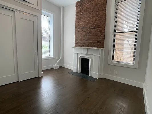 Rented by Tourma Realty LLC | media 28