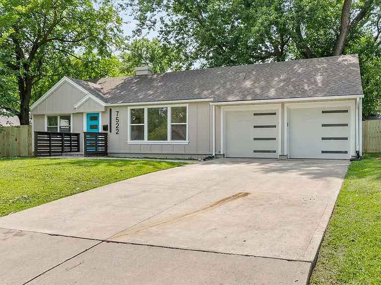 7522 High Dr — Photo 3