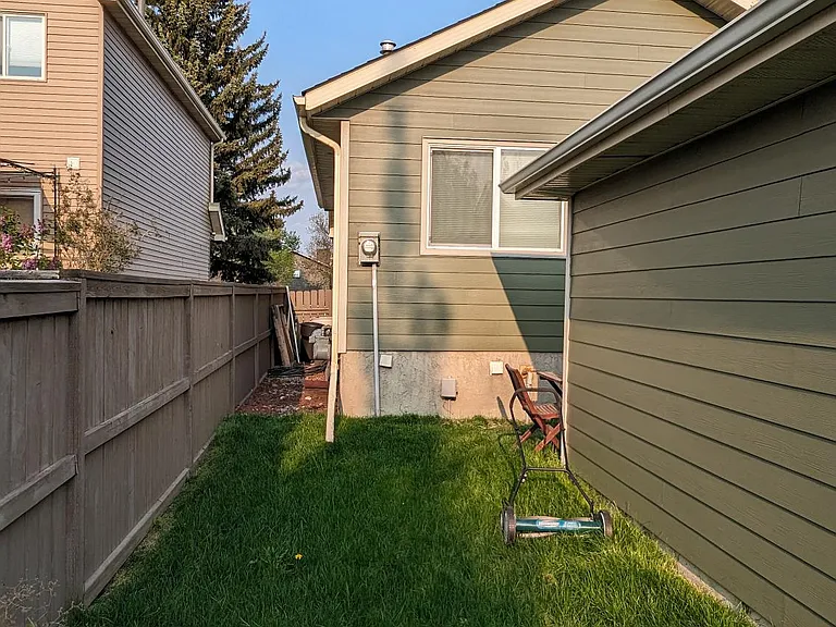 1035 Riverbend Dr SE #BASEMENT — Photo 21