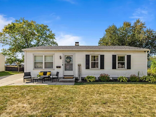 4821 S Camden Dr, Fort Wayne, IN 46825