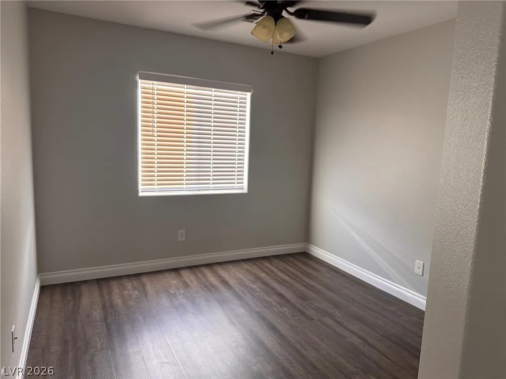 4 bed, 2.5 bath, 1992 sqft, $1,950 — Photo 3