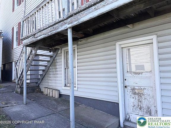 4th image of 523 E Abbott St
