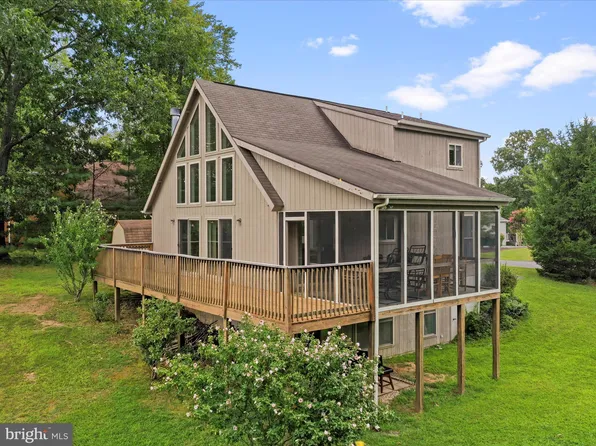 155 Nokomis Trl, Hedgesville, WV 25427