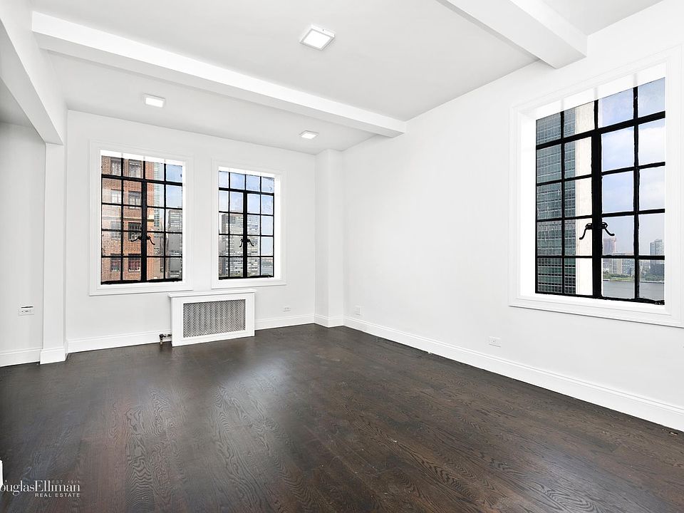 1st image of 25 Tudor City Pl APT 1301