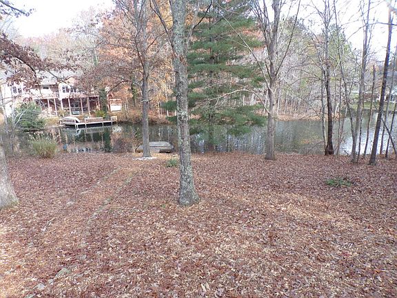 3rd image of 24 Clinebrook Dr