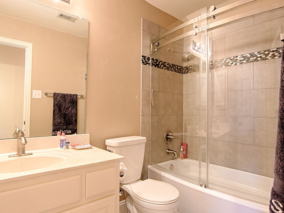 1st image of 4412 Southgate Dr