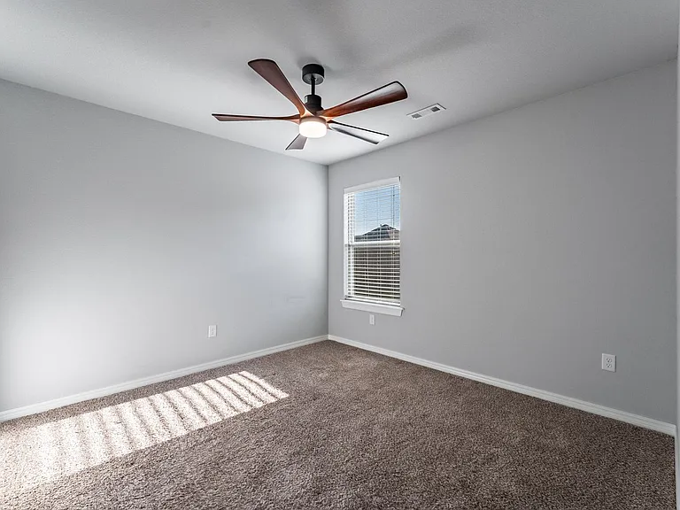 200 Genoa Way — Photo 16