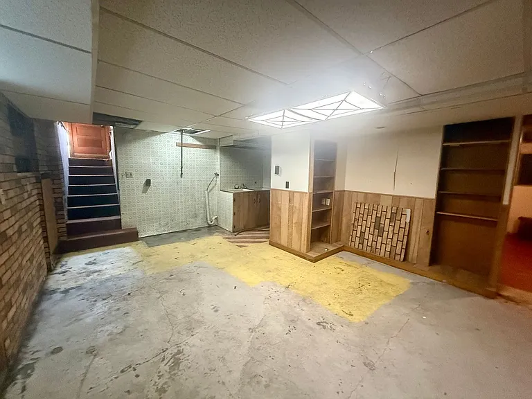 617 Fulton St — Photo 16
