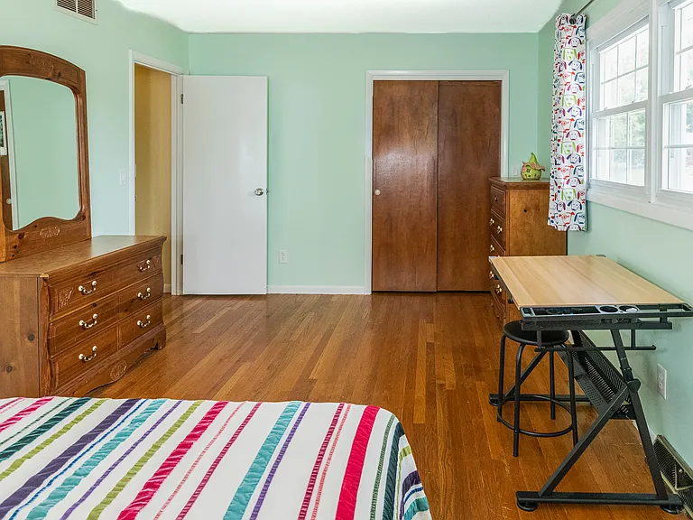 4201 E Cambridge Dr — Photo 25