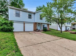 2529 Weymouth Dr, High Ridge, MO 63049