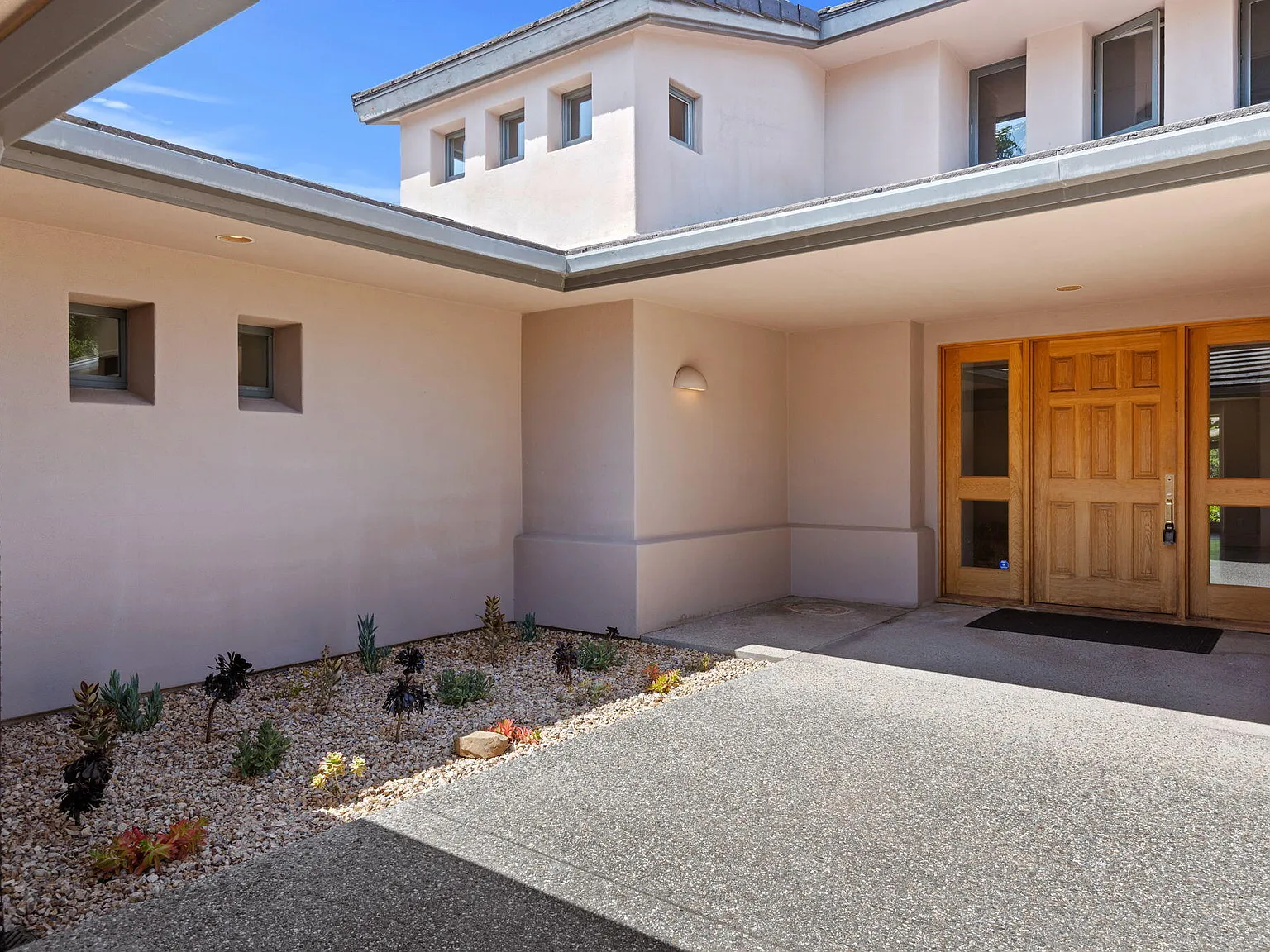 4 bed, 3.0 bath, 4546 sqft, $10,250 — Photo 3