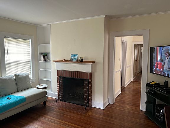 4th image of 42-46 Plum St #1