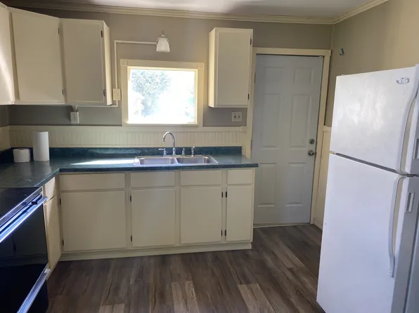 904 E Dodge St, Stephenville, TX 76401