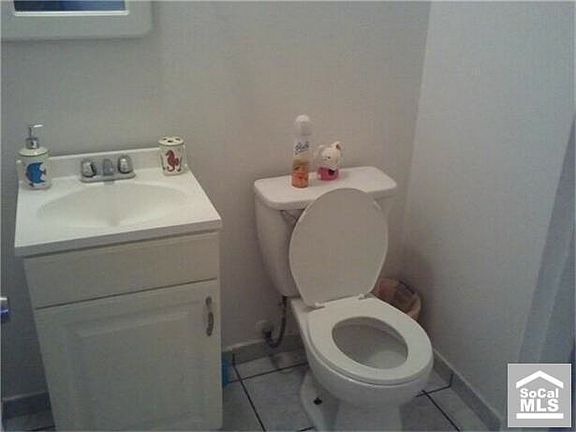 4th image of 2101 S Pacific Ave Unit 36