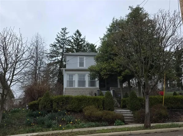 261 E Main St, Saint Clairsville, OH 43950