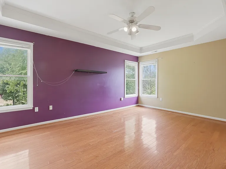 2810 Gill Ave — Photo 17