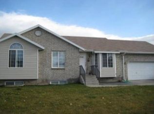 7099 S Aerie Hill Dr, West Jordan, UT 84081