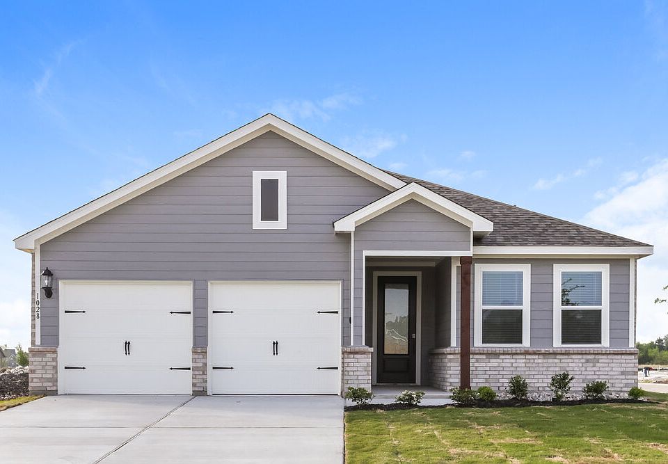 1st image of 1028 Pecan Pl