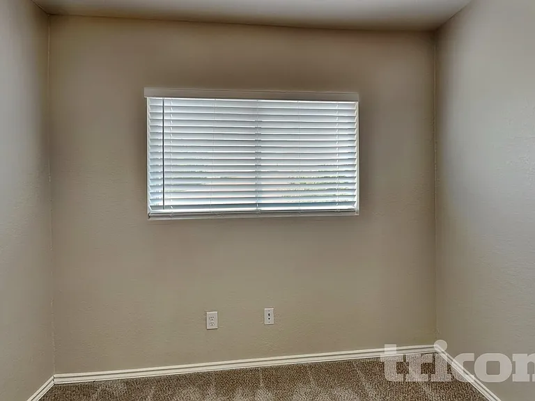 9311 Hanover Sky — Photo 17