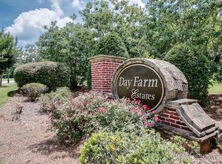 5905 Manor View Ln, Flowery Branch, GA 30542