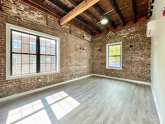 4th image of 72 Arlington Ave Floor 3
