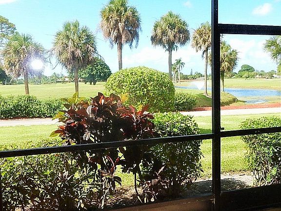 screen porch on golf course