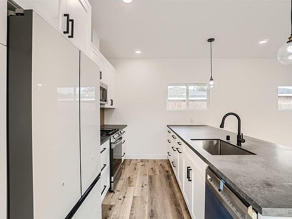4th image of 6264 Stewart St