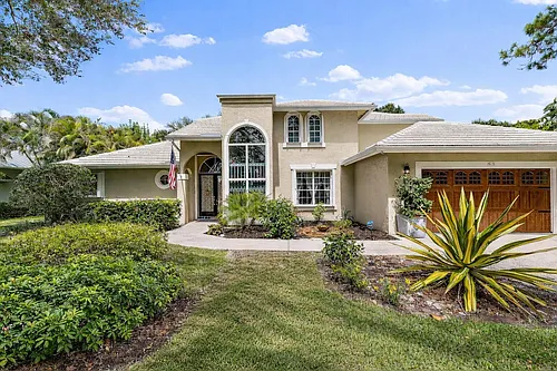 19115 SE Coral Reef Ln Photo 1