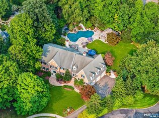 12 Mitchell Way, Ramsey, NJ 07446